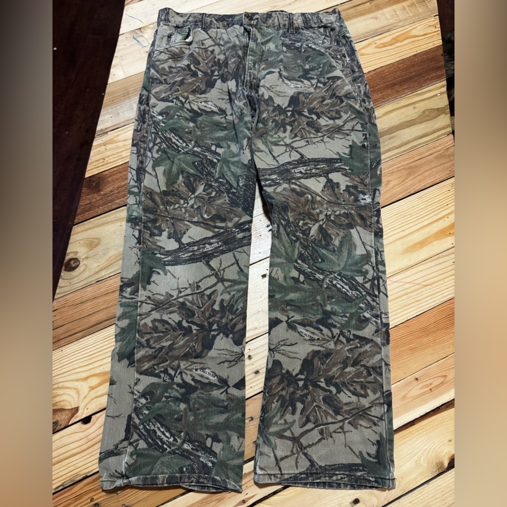 Men's Camouflage Cargo Pants - Green Camo